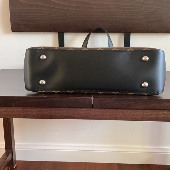 Louis Vuitton Monogram Macassar Kitan tote - Picture 9 of 12